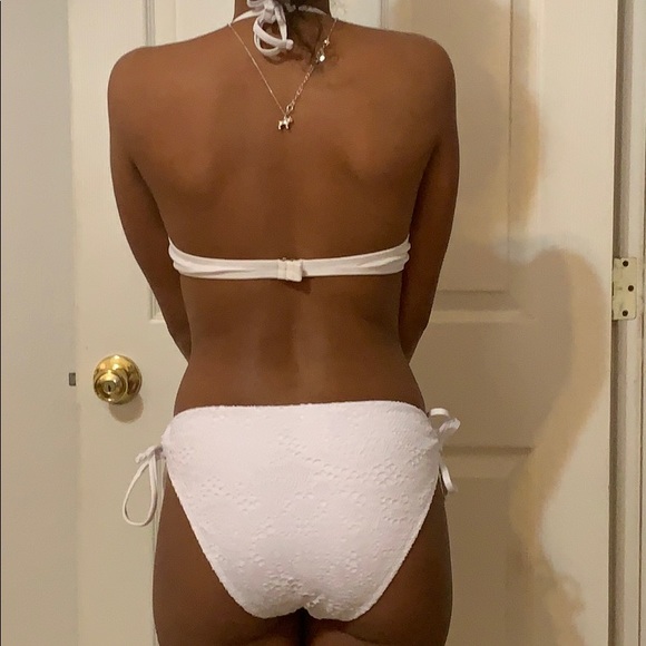 White Bikini Set - Picture 2 of 2
